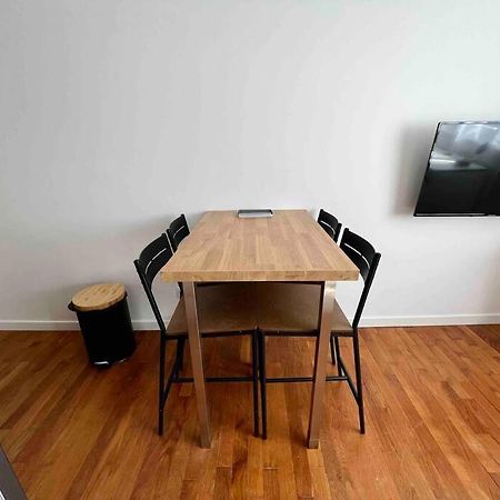 Appartement Climatise / Centre-Ville / 4 Personnes Besançon Exteriör bild